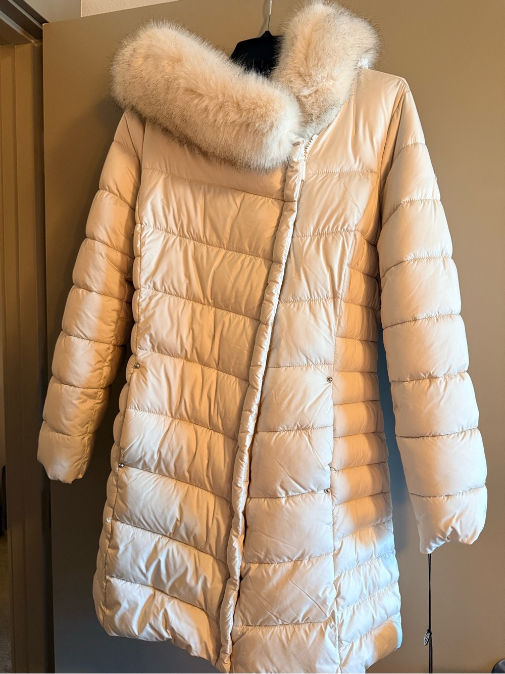 Bernardo Light Cream Quilted Down Puffer with Fur-Trim Hood